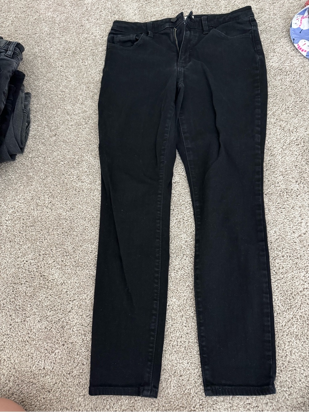 Universal Thread Black Straight-Leg Women's Jeans